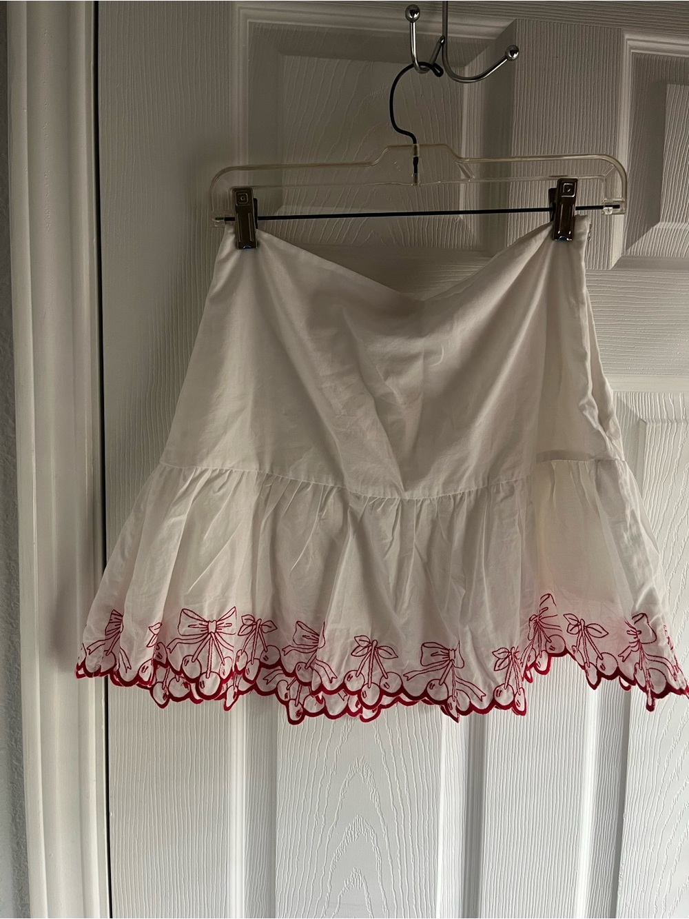 Francesca's Collections White Skater Skirt with Red Bow Hem